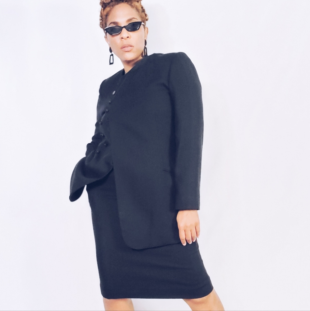 Skirt Suit - Picture 3 of 11